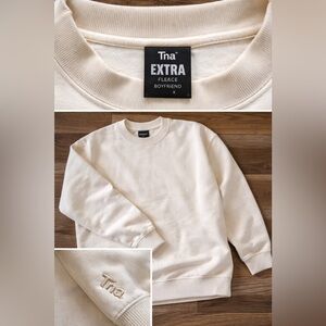 TNA Extra Fleece Boyfriend Sweatshirt in Off-White(fits oversized)